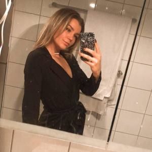 Meet your Posher, Linda